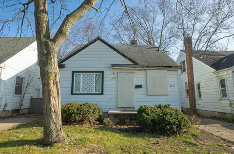 8032 Vaughan St, Detroit, MI 48228