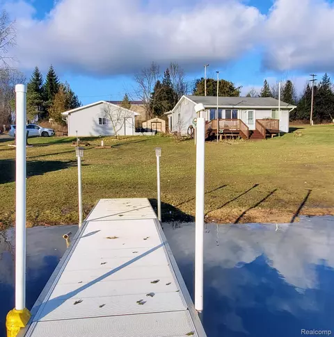 3030 Phelps Lake Rd, Dayton, MI 48744