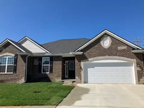51166 Quaker Ln, Canton, MI 48187