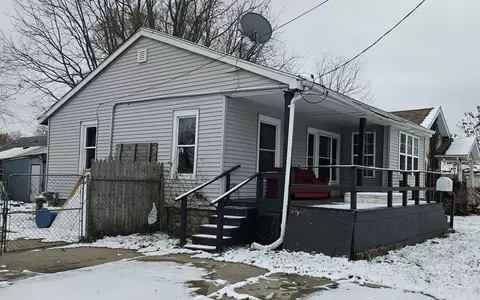 136 Madison Ave, Flint, MI 48503