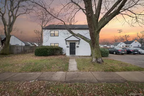 714 E 11 Mile Rd, Madison Heights, MI 48071