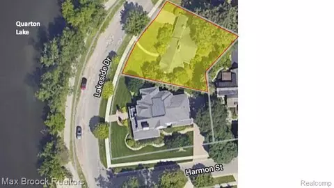 568 Lakeside Dr, Birmingham, MI 48009