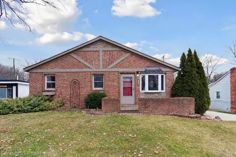 2186 Allerton Rd, Auburn Hills, MI 48326