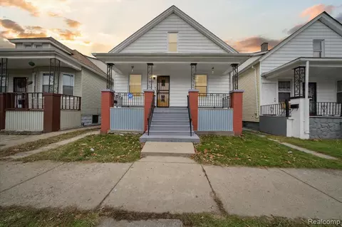 12583 Gallagher St, Hamtramck, MI 48212