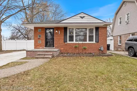 6578 Cortland Ave, Allen Park, MI 48101