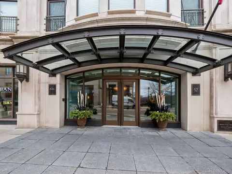 111 Willits St #307, Birmingham, MI 48009