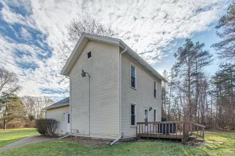 9798 Mcgregor Rd, Pinckney, MI 48169
