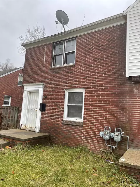 9249 Evergreen Ave, Detroit, MI 48228