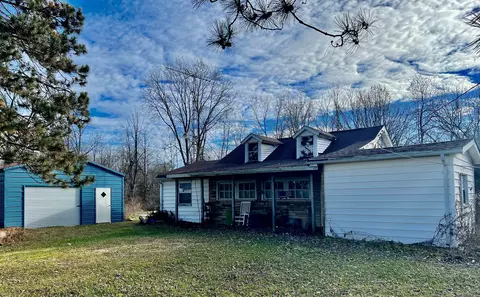 6163 W Coldwater Rd, Mount Morris, MI 48433