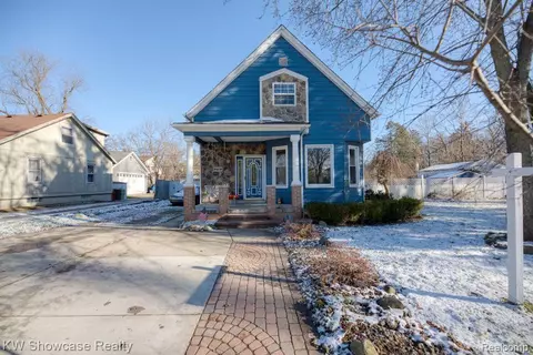 21632 Hancock St, Farmington Hills, MI 48336