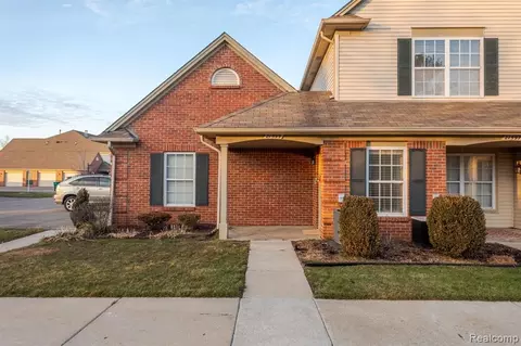 21599 Majestic Dr, Trenton, MI 48183