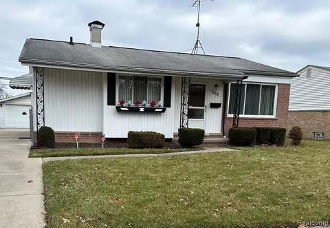 30428 Hiveley St, Westland, MI 48186