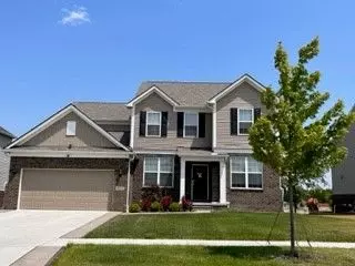 49277 Hummel Dr, Macomb, MI 48044