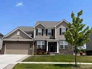 49277 Hummel Dr, Macomb, MI 48044