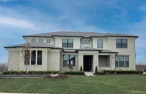 20951 Ballantyne Blvd, Northville, MI 48167