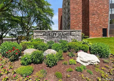 21800 Morley Ave #716, Dearborn, MI 48124