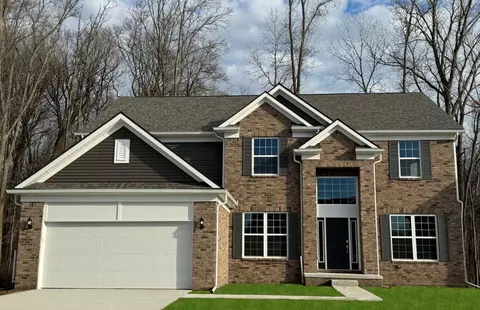 13530 Prestonville Dr, Shelby Township, MI 48315