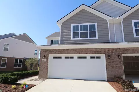 8626 Grove St, Washington, MI 48094