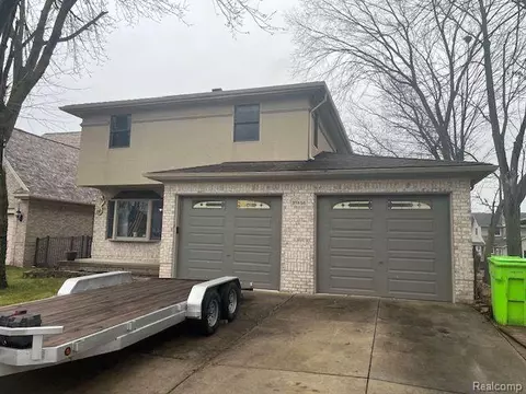 37856 Mallast St, Harrison Township, MI 48045