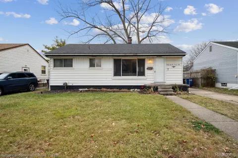 32129 Hazelwood St, Westland, MI 48186