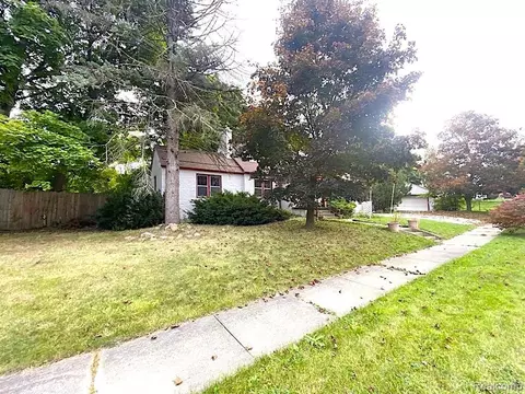 2609 Chicago Blvd, Flint, MI 48503