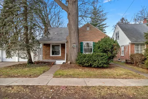 2814 Boldt St, Dearborn, MI 48124