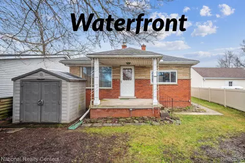 30331 Worth St, Gibraltar, MI 48173