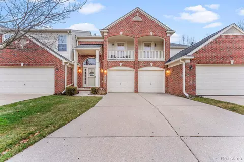 49091 Hawksburry Rd, Canton, MI 48188
