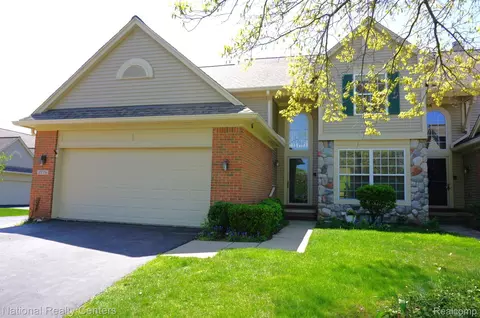 2776 Calloway Crt Ct, Canton, MI 48188