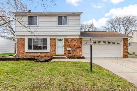 15646 Leader St, Taylor, MI 48180
