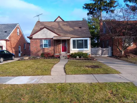 9639 Hubert Ave, Allen Park, MI 48101