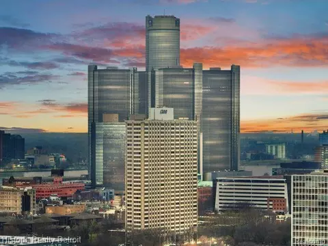 1300 E Lafayette St #208, Detroit, MI 48207