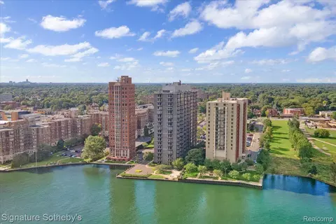8200 E Jefferson Ave #509, Detroit, MI 48214