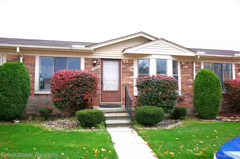 11638 Lynhurst Dr 13 Dr, Washington, MI 48094