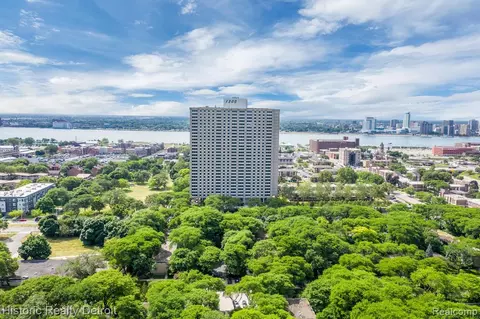 1300 E Lafayette St #1403, Detroit, MI 48207