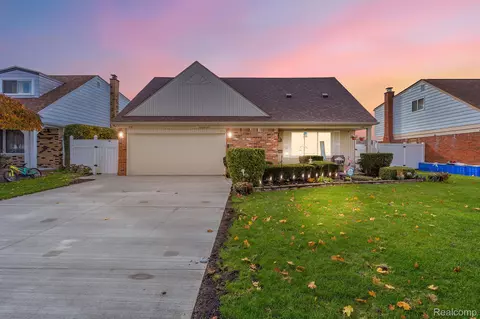 3756 Barbara Dr, Sterling Heights, MI 48310