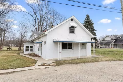 31543 W Jefferson Ave, Rockwood, MI 48173