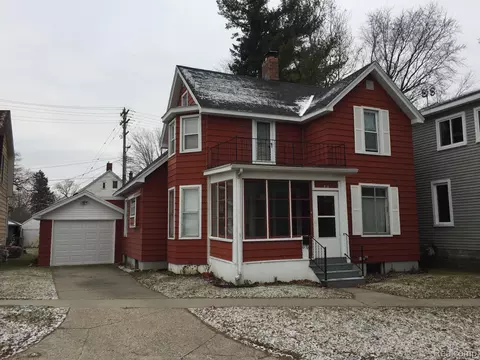 814 Sedgwick St, Port Huron, MI 48060