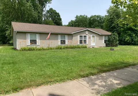 28332 Powers St, Westland, MI 48186