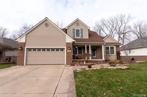 30174 Apple Grove Way, Flat Rock, MI 48134