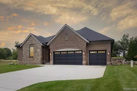 3521 Stallion Way, Commerce Twp, MI 48382