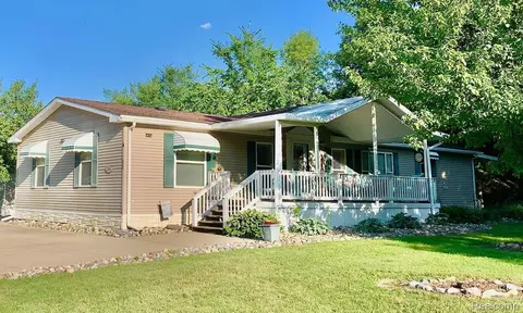 156 Brookfield, Swartz Creek, MI 48473