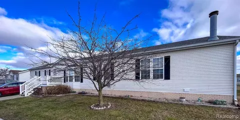 827 Franklin Blvd, Monroe, MI 48161