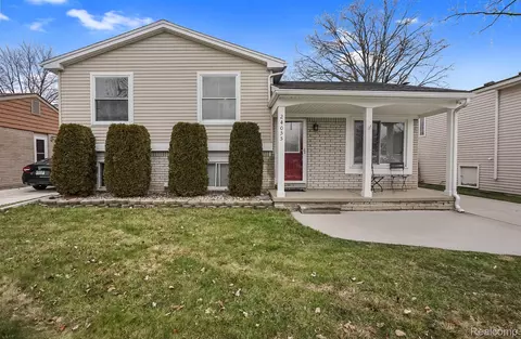 24055 Manila St, Clinton Township, MI 48035