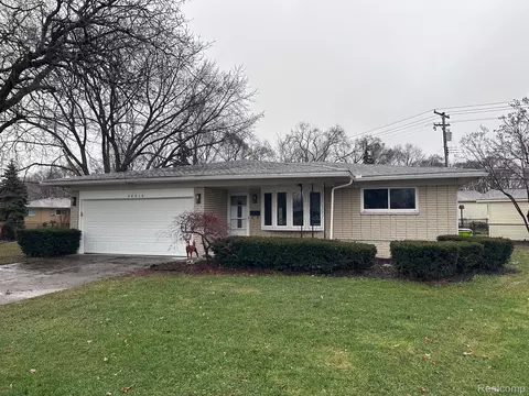 34016 Northwood Crt Ct, Sterling Heights, MI 48312