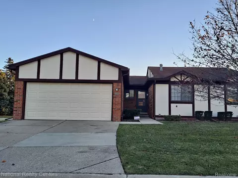 5462 Rene Dr 104 26 Dr #104, Warren, MI 48091