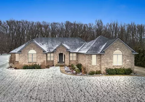 2257 White Hawk Trl, Marion, MI 48843
