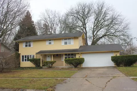 1829 Lynbrook Dr, Flint, MI 48507