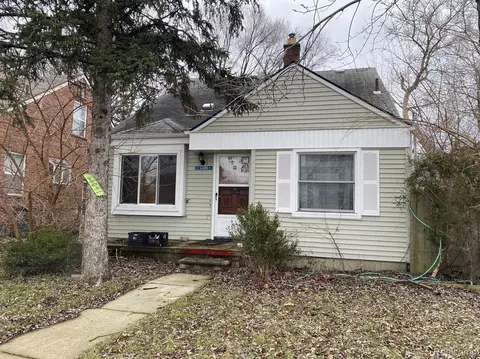 14041 W 10 Mile Rd, Oak Park, MI 48237