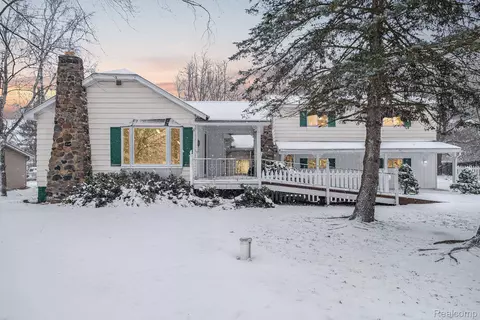 3361 Seymour Rd, Clayton, MI 48473